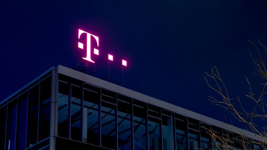 Deutsche Telekom Bets on AI to Cut €2.5 Billion in Costs by 2030